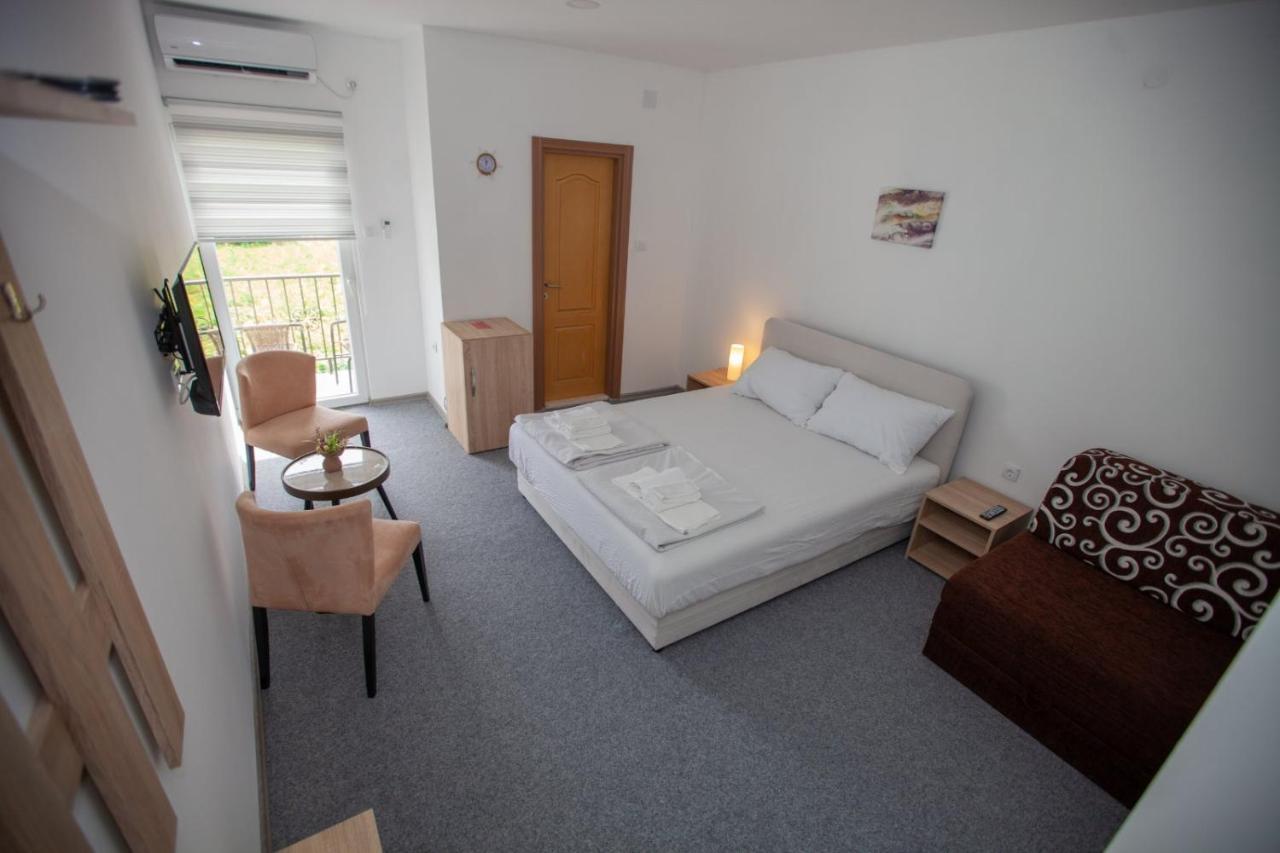 טרביניה Vinarija "Delmo" Apartments מראה חיצוני תמונה