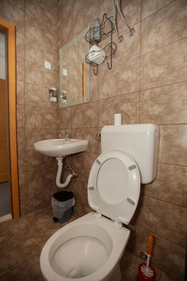 טרביניה Vinarija "Delmo" Apartments מראה חיצוני תמונה