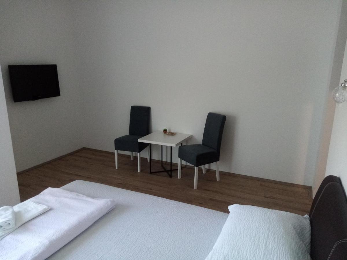 טרביניה Vinarija "Delmo" Apartments מראה חיצוני תמונה