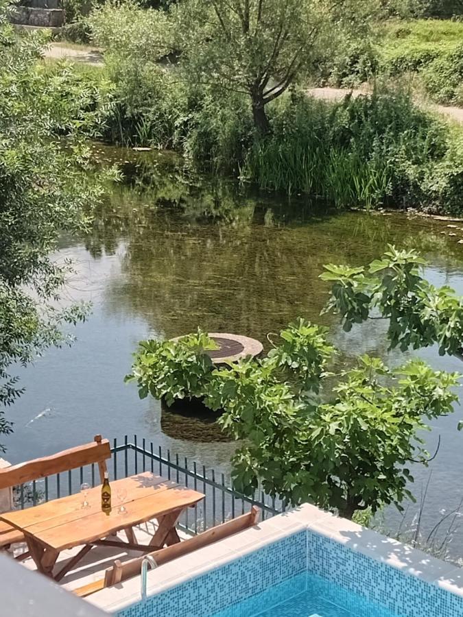 טרביניה Vinarija "Delmo" Apartments מראה חיצוני תמונה